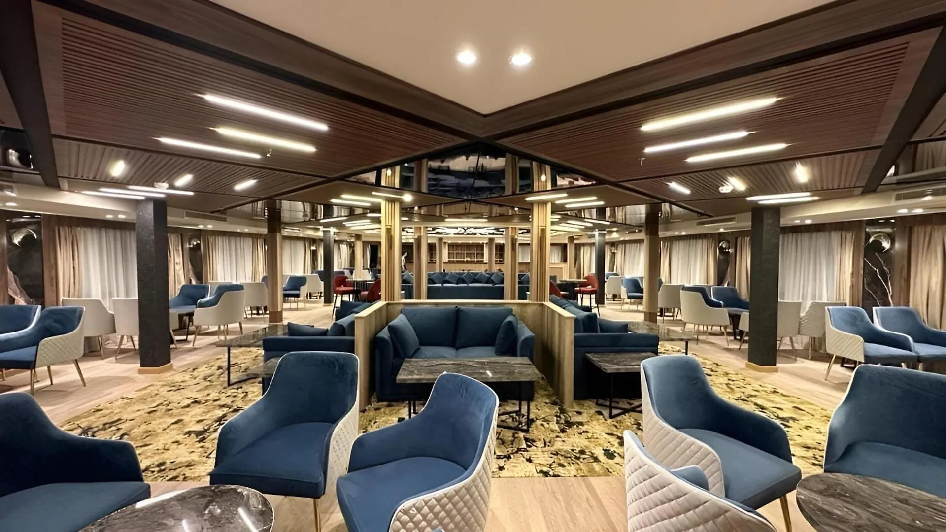 Nile Cruise Net Every Monday From Luxor 4 Nights & Every Friday From Aswan 3 Nights 5*,  Egipt